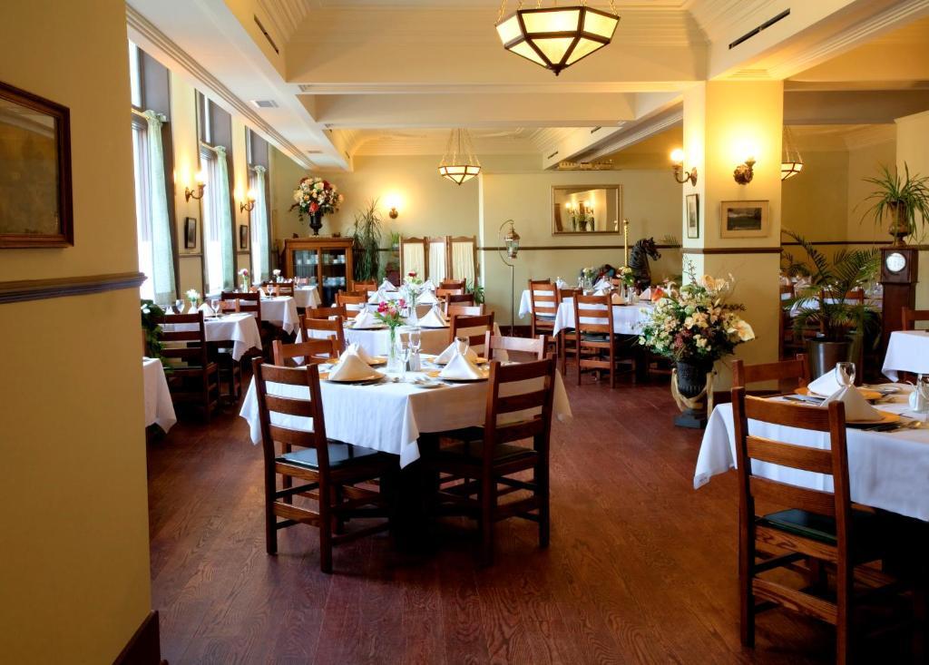 Selkirk Hotel เอดมันตัน ภายนอก รูปภาพ